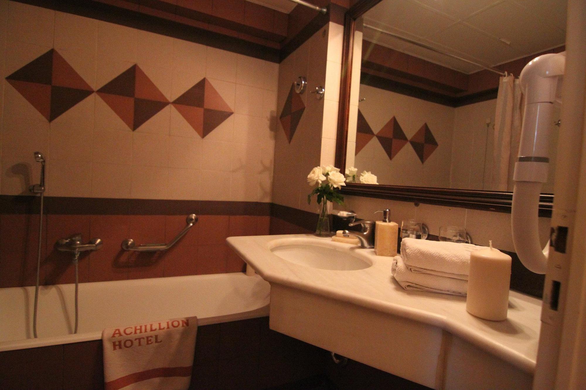 Achillion Hotel Athén Kültér fotó